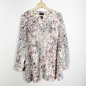 Maggie Barnes Womens Animal Print Button Down Blouse Size 1X  Cream Pink Grey